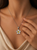 Smiley Daisy Pendant Necklace & Stud Earrings Set
